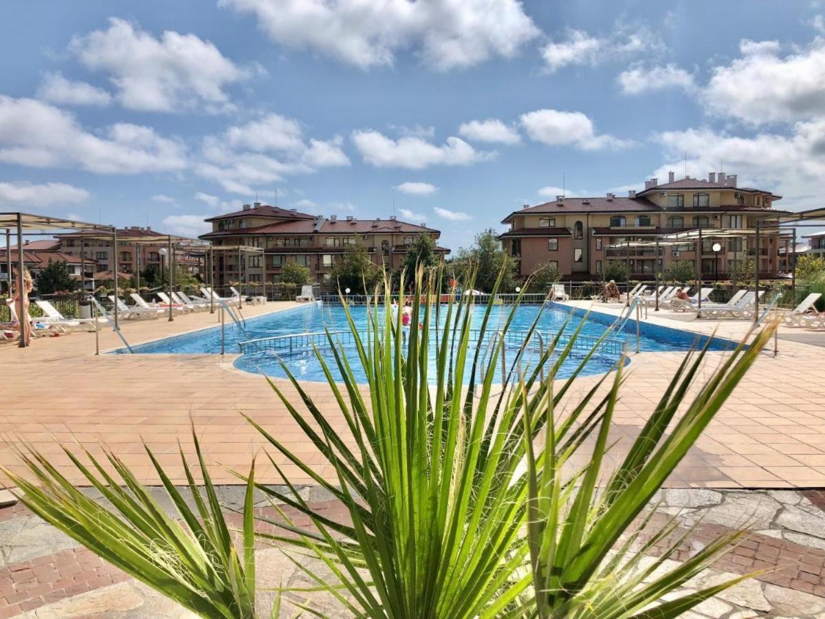 Charming Studio In Sorrento Sole Mare Sveti Vlas Exterior photo