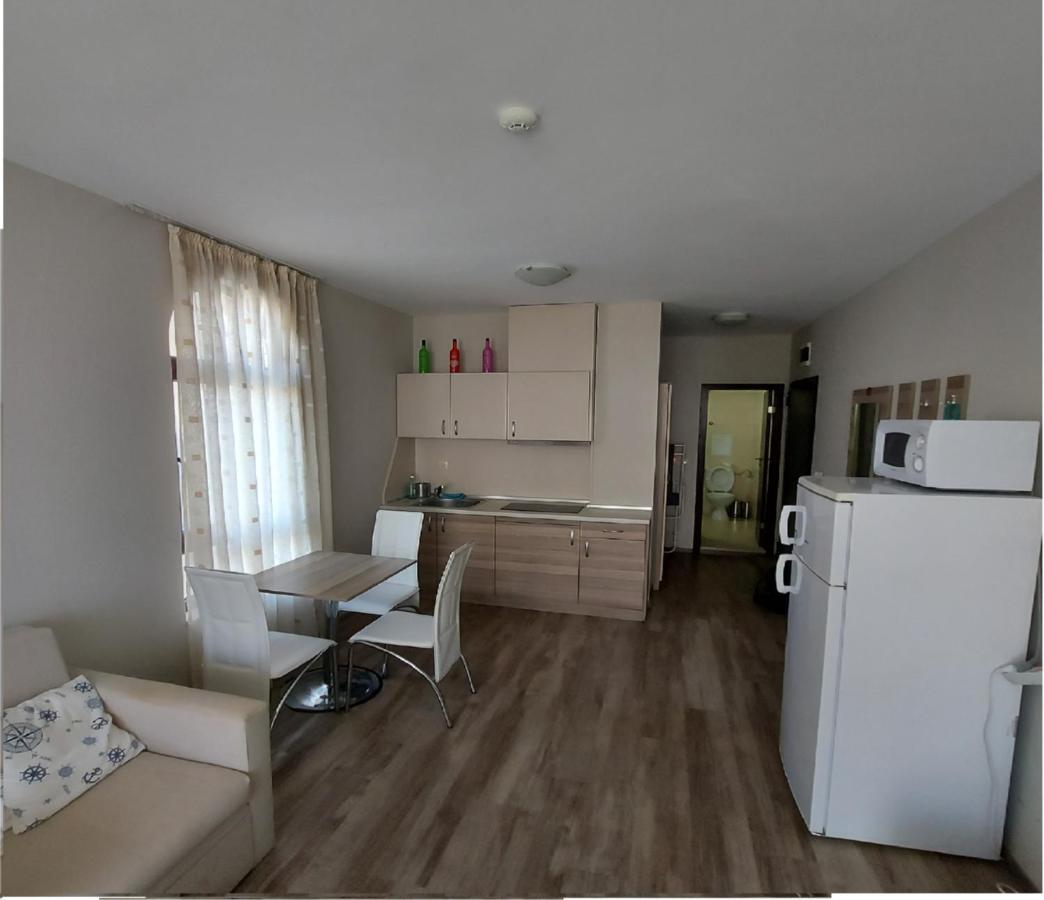 Charming Studio In Sorrento Sole Mare Sveti Vlas Exterior photo